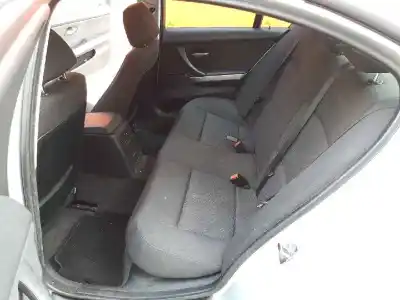 Vehicul casat bmw serie 3 berlina (e90) 320d al anului 2006 alimentat 204d4