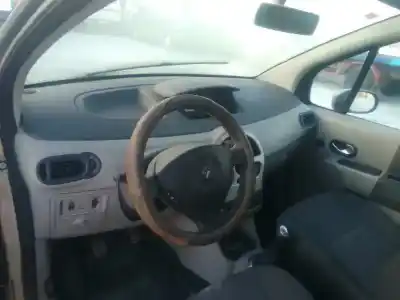 Scrapping Vehicle renault modus pack authentique of the year 2005 powered d4f740