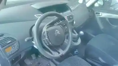 Veículo de Sucata citroen c4 picasso sx do ano 2007 alimentado 9hy