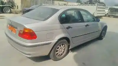 Veículo de Sucata bmw serie 3 berlina (e46) 320d do ano 1999 alimentado 204d1