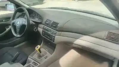 Veículo de Sucata bmw serie 3 berlina (e46) 320d do ano 1999 alimentado 204d1