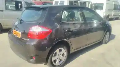 Veículo de Sucata toyota auris hybrid active do ano 2012 alimentado 2zr