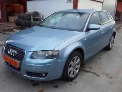 Veículo de Sucata audi a3 sportback (8pa) 2.0 tdi 16v do ano 2004 alimentado bkd