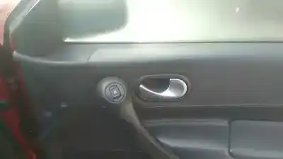 Veicolo di demolizione renault megane ii coupe confort dynamique dell'anno 2005 alimentato k4m761