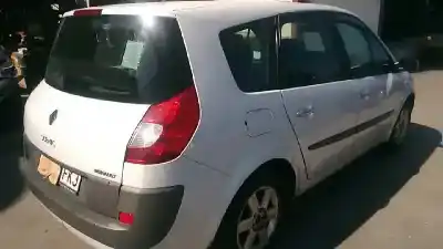 Scrapping Vehicle renault scenic ii grand dynamique of the year 2007 powered m9r700