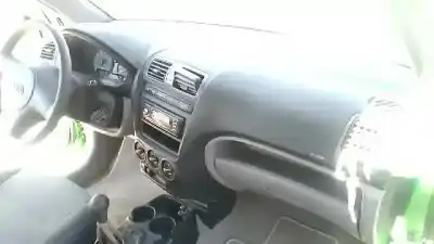 Vehicul casat kia picanto i (sa) 1.1 al anului 2004 alimentat g4hg