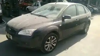 Véhicule à la ferraille ford focus berlina (cap) ambiente (d) de l'année 2008 alimenté shda