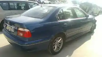 Veículo de Sucata bmw serie 5 berlina (e39) 525d do ano 2003 alimentado 256d1