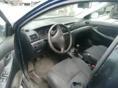 Vehicul casat toyota corolla (e12) 2.0 d-4d linea sol berlina al anului 2002 alimentat 1cdftv