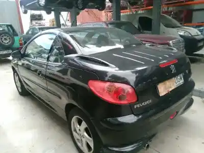Veículo de Sucata peugeot 206 cc (2d) 1.6 16v (2dnfuf, 2dnfur) do ano 2005 alimentado nfu