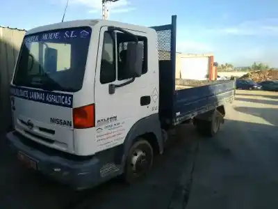 Veicolo di demolizione nissan atleon camion 3.0 d || 125 cv / 92 kw dell'anno 2000 alimentato bd30d