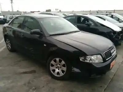 Veículo de Sucata AUDI A4 BERLINA (8E) 2.0 20V CAT (ALT) do ano 2001 alimentado ALT