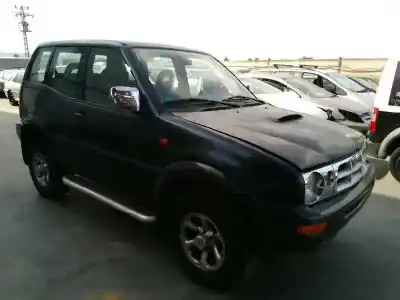 Véhicule à la ferraille FORD MAVERICK (NL) GL de l'année 1996 alimenté TD27