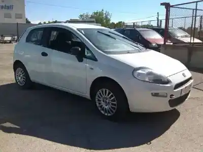 Veicolo di demolizione FIAT PUNTO (199_) 1.2 (199AXZ1A, 199BXZ1A) dell'anno 2013 alimentato 169A4000