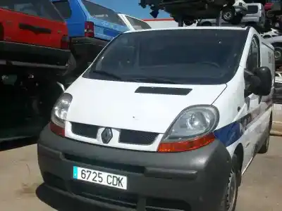 Veículo de Sucata RENAULT TRAFIC COMBI (AB 4.01) 9 - plazas (L1H1) 2.9t Combi corto do ano 2003 alimentado F9Q760