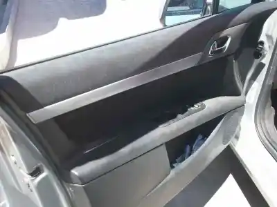 Veículo de Sucata peugeot 407 sr confort do ano 2005 alimentado 6fz