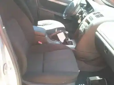 Veículo de Sucata peugeot 407 sr confort do ano 2005 alimentado 6fz