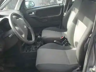 Veicolo di demolizione opel meriva essentia dell'anno 2005 alimentato y17dt