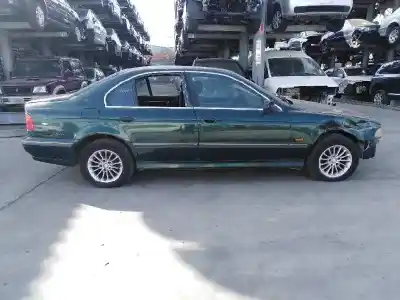 Veículo de Sucata bmw serie 5 berlina (e39) 525tds do ano 1997 alimentado 256t1