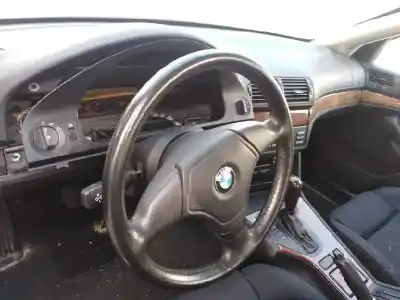 Veículo de Sucata bmw serie 5 berlina (e39) 525tds do ano 1997 alimentado 256t1