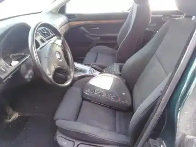 Veículo de Sucata bmw serie 5 berlina (e39) 525tds do ano 1997 alimentado 256t1