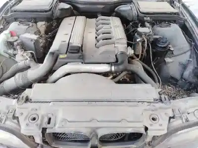 Veículo de Sucata bmw serie 5 berlina (e39) 525tds do ano 1997 alimentado 256t1