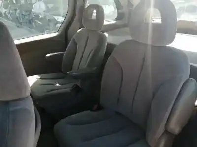 Veículo de Sucata chrysler voyager (rg) 2.4 se do ano 2001 alimentado edz