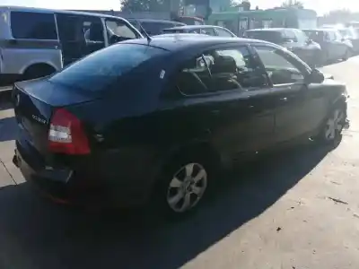 Veículo de Sucata skoda octavia combi (1z5) 1.6 tdi dpf do ano 2010 alimentado cayc
