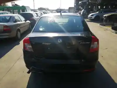 Veículo de Sucata skoda octavia combi (1z5) 1.6 tdi dpf do ano 2010 alimentado cayc