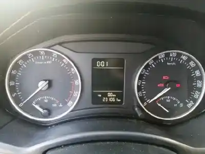 Veículo de Sucata skoda octavia combi (1z5) 1.6 tdi dpf do ano 2010 alimentado cayc