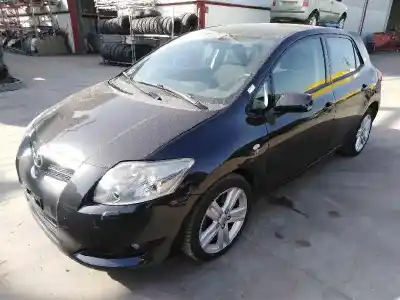 Veículo de Sucata toyota auris 2.2 d-cat do ano 2007 alimentado 2ad