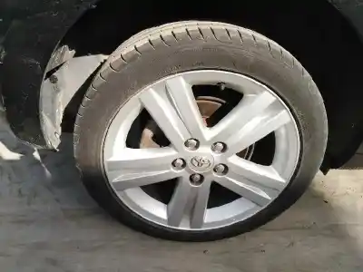 Veículo de Sucata toyota auris 2.2 d-cat do ano 2007 alimentado 2ad