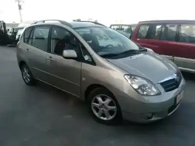 Veículo de Sucata TOYOTA COROLLA VERSO (E12) 1.8 Linea Sol do ano 2002 alimentado 1ZZFE