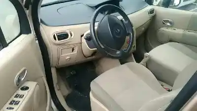 Veículo de Sucata renault modus luxe privilege do ano 2004 alimentado k4j780