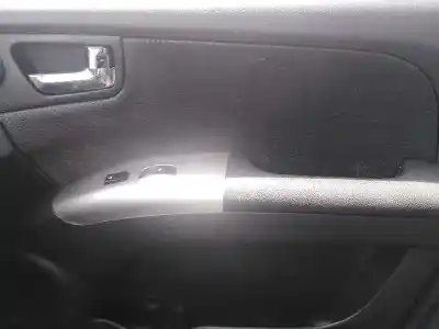 Veicolo di demolizione kia sportage 2.0 crdi dell'anno 2007 alimentato d4ea