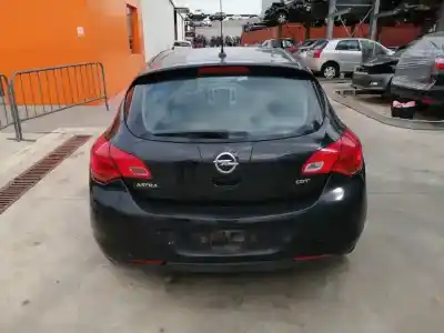 Veículo de Sucata opel astra j (p10) 1.7 cdti (68) do ano 2012 alimentado a17dtr
