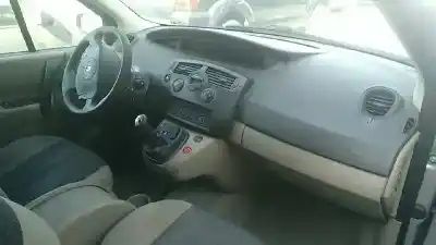 Scrapping Vehicle renault scenic ii confort dynamique of the year 2005 powered k9k728