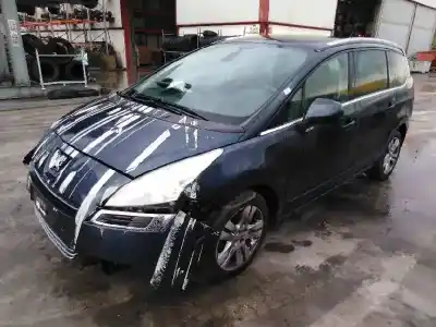 Veículo de Sucata peugeot 5008 1.2 12v e-thp do ano 2013 alimentado rh02