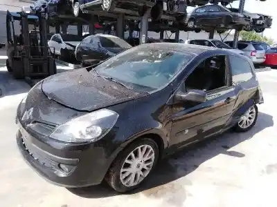 Veículo de Sucata renault clio iii 2.0 16v do ano 2006 alimentado m4r700