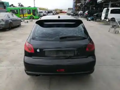 Veículo de Sucata peugeot 206 berlina 2.0 hdi cat do ano 2003 alimentado rhy