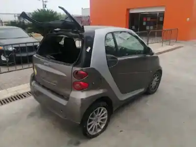 Veicolo di demolizione smart fortwo coupe 1.0 cat dell'anno 2008 alimentato 132910