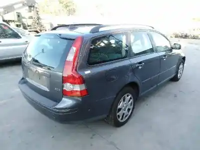 Vehículo de desguace volvo v50 familiar 2.0 diesel cat del año 2006 con motor d4204t