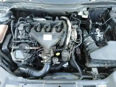 Vehículo de desguace volvo v50 familiar 2.0 diesel cat del año 2006 con motor d4204t