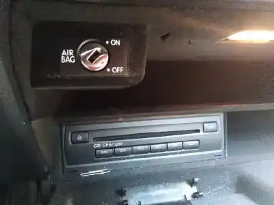 Veículo de Sucata audi a6 berlina (4f2) 2.0 tdi do ano 2004 alimentado blb