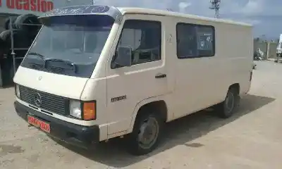 Veicolo di demolizione MERCEDES-BENZ MB 100 D CAJA CERRADA / COMBI Combi I (BM 631.333/343) dell'anno 1988 alimentato 616963