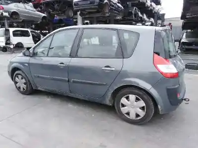 Sloopvoertuig renault scenic ii 1.5 dci diesel van het jaar 2006 aangedreven k9k732