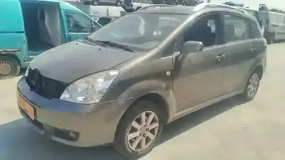 Veículo de Sucata TOYOTA COROLLA VERSO (R1) 2.2 D-4D Sol do ano 2004 alimentado 2ADFTV