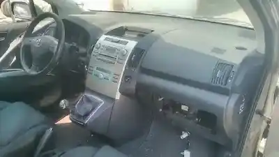 Scrapping Vehicle toyota corolla verso (r1) 2.2 d-4d sol of the year 2004 powered 2adftv