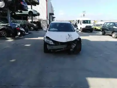 Veículo de Sucata nissan pulsar fastback (c13) 1.2 dig-t do ano 2015 alimentado hra2