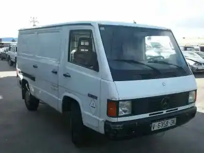 Veicolo di demolizione MERCEDES-BENZ MB 100 D CAJA CERRADA / COMBI Caja cerrada (BM 631.332/342) dell'anno 1991 alimentato 616963